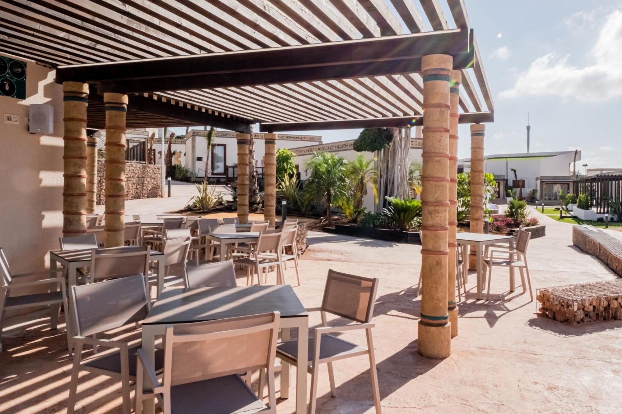 Four Points By Sheraton Costa Blanca Villas Бенидорм Экстерьер фото